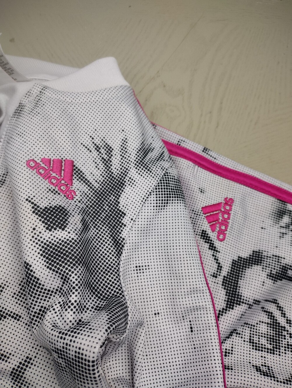 Adidas Floral Girl's Track Jacket & Pants kid's size 5 - Picture 5 of 9